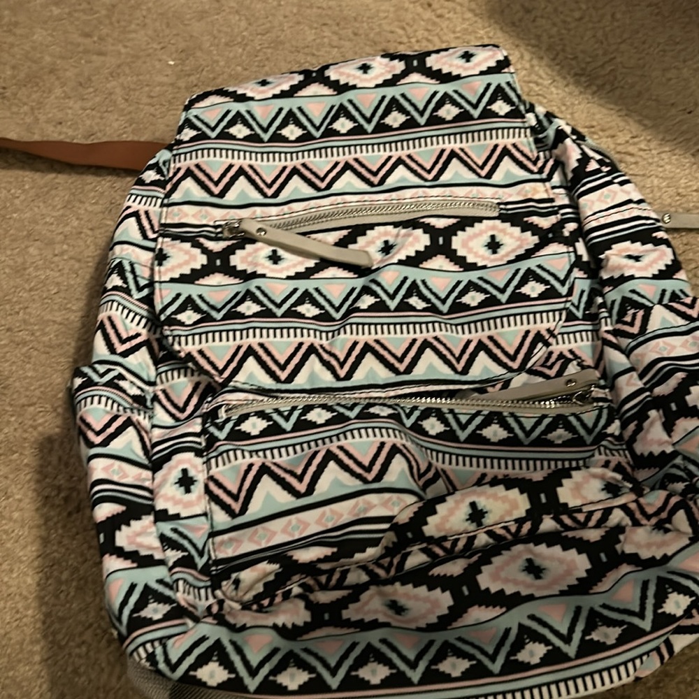 Back purses - Picture 4 of 4